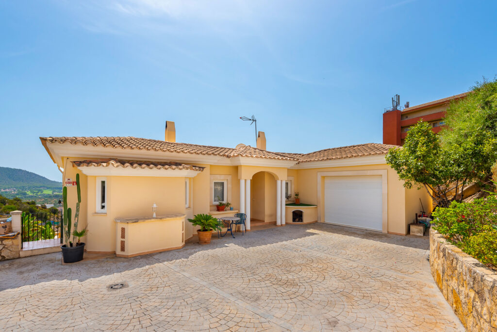 Mallorca Immobilie kaufen, Villa Santa Ponsa
