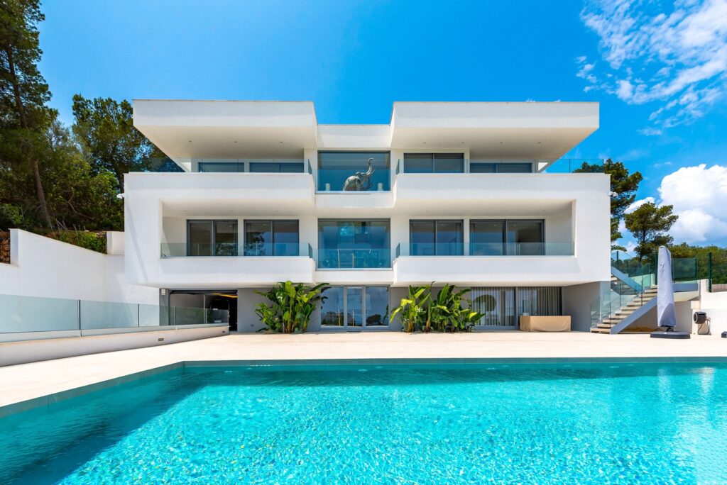 Luxus-Designer-Villa mit schönem Meerblick in strandnaher Lage von Palmanova, Mallorca, Ref. 7215 (8)
