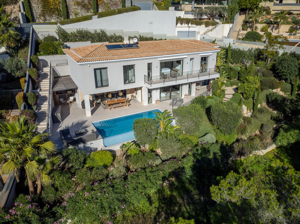 New build villa with heated pool in a sought-after location in Costa den Blanes, close to Palma (15)