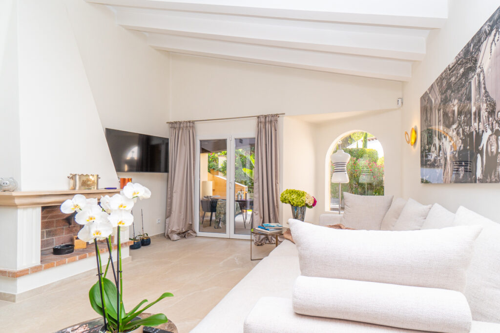 Mallorca property for sale, Mediterranean golf villa, Santa Ponsa, southwest