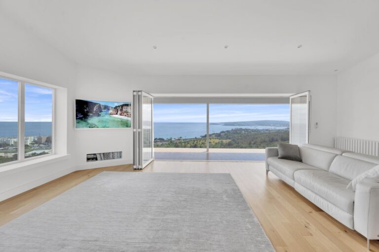 Modern villa with fantastic sea views on a large plot in Costa den Blanes (13)