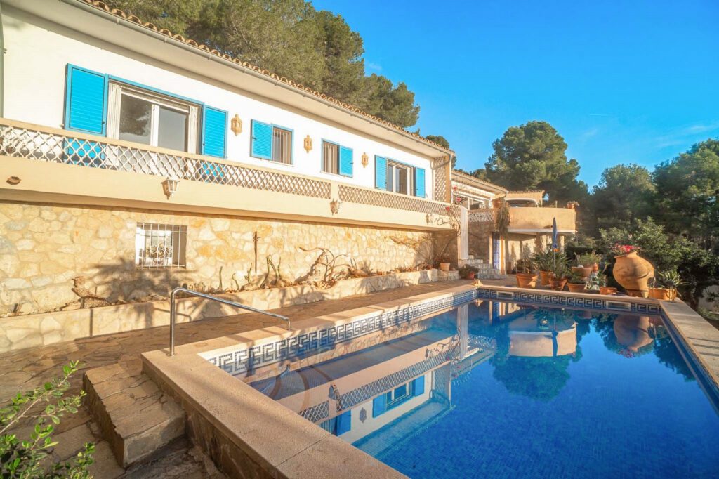 Mediterranean villa, property, partial seaview, pool, Paguera (7)
