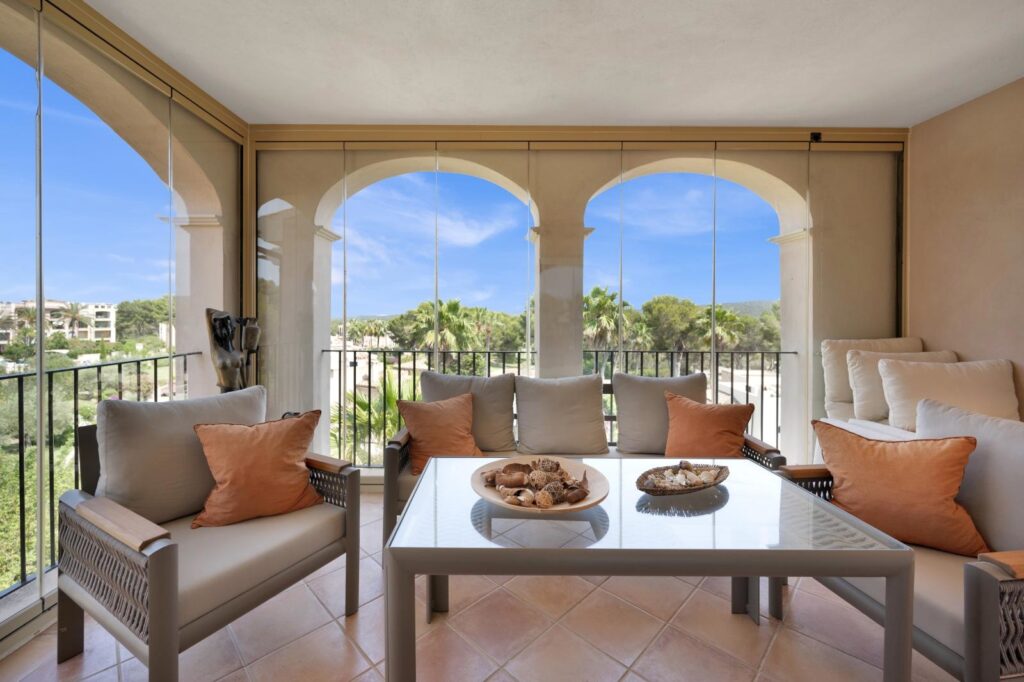 Elegant penthouse in an exclusive complex on the Santa Ponsa golf course (1)