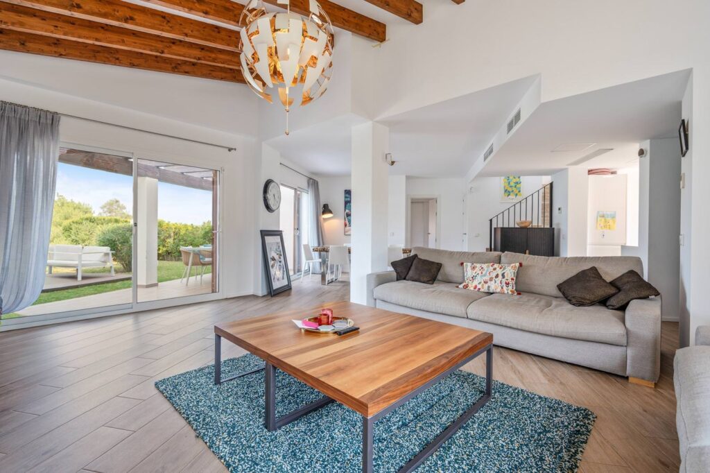 Elegant semi-detached house in luxury complex directly on the golf course of Nova Santa Ponsa (27)