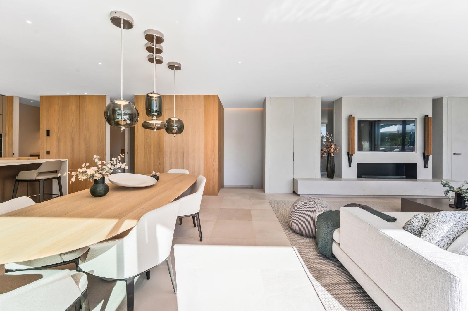 Luxurious newly built villa with sea views in Portals Nous, near the noble harbour and Palma (49)