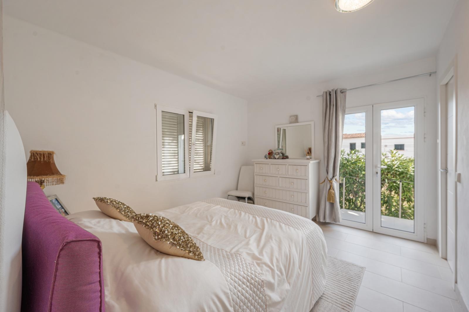 Beautiful, detached house with sea views, garden and two terraces in a good location in Sant Elm (4)