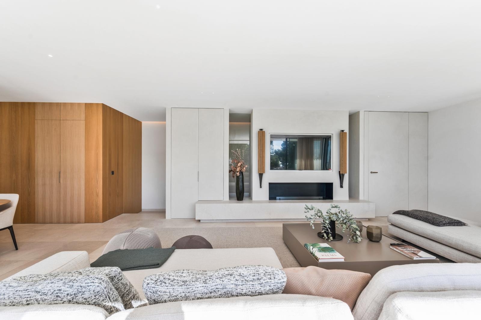 Luxurious newly built villa with sea views in Portals Nous, near the noble harbour and Palma (47)