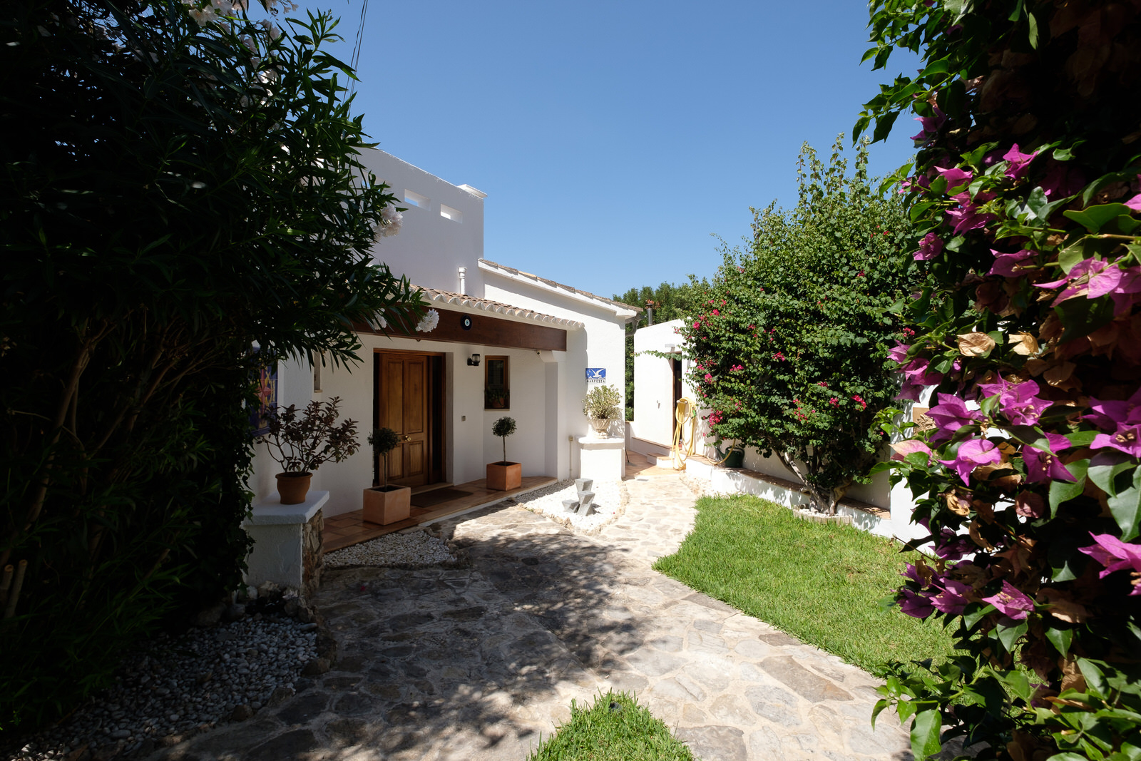 Well-maintained Mediterranean villa in Portals Nous, Mallorca (13)