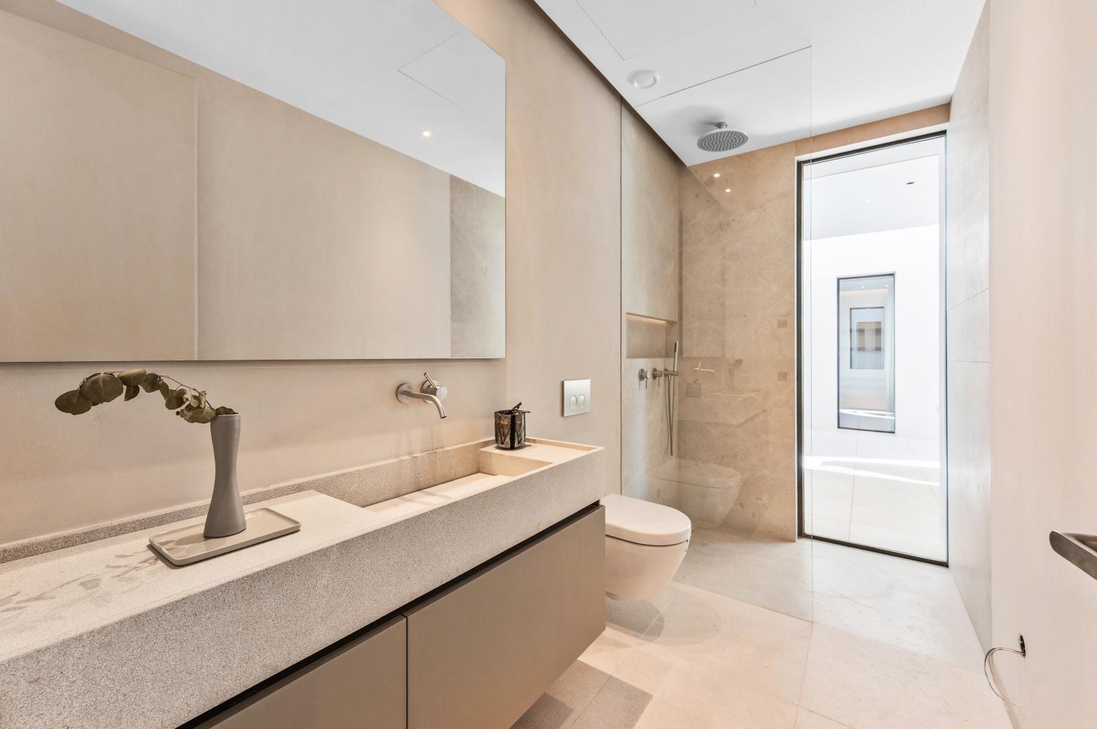 Luxurious newly built villa with sea views in Portals Nous, near the noble harbour and Palma (7)