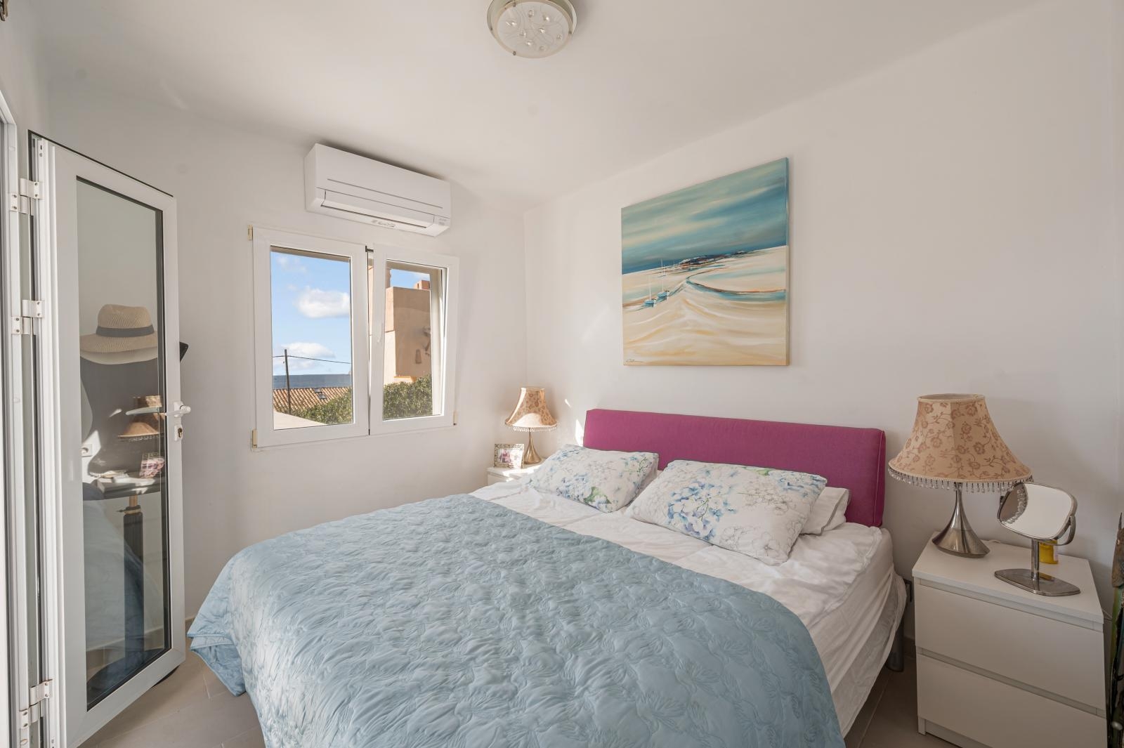 Beautiful, detached house with sea views, garden and two terraces in a good location in Sant Elm (11)