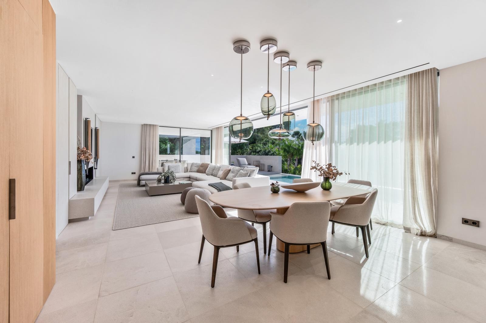 Luxurious newly built villa with sea views in Portals Nous, near the noble harbour and Palma (45)