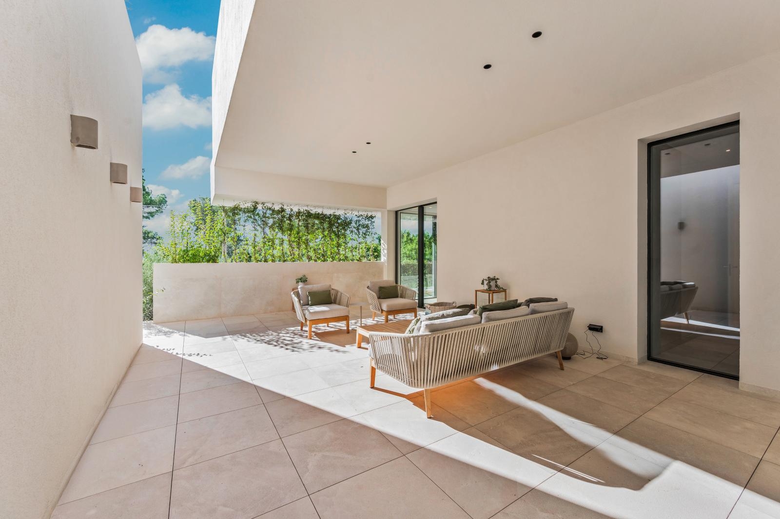 Luxurious newly built villa with sea views in Portals Nous, near the noble harbour and Palma (12)