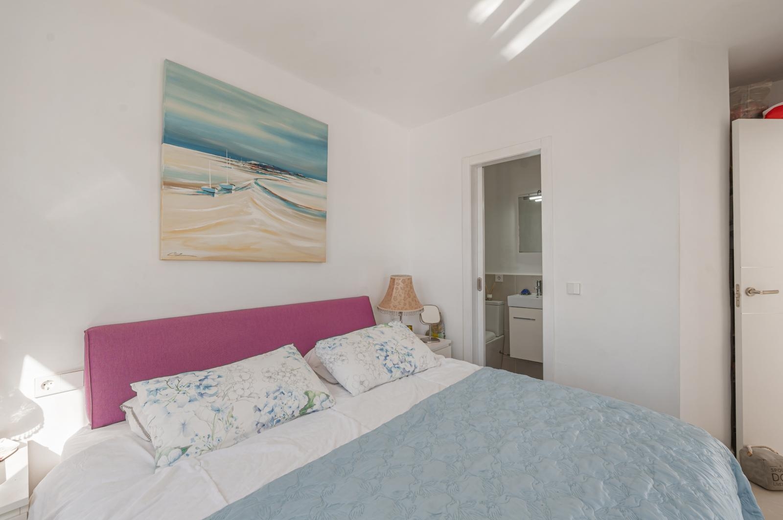 Beautiful, detached house with sea views, garden and two terraces in a good location in Sant Elm (14)