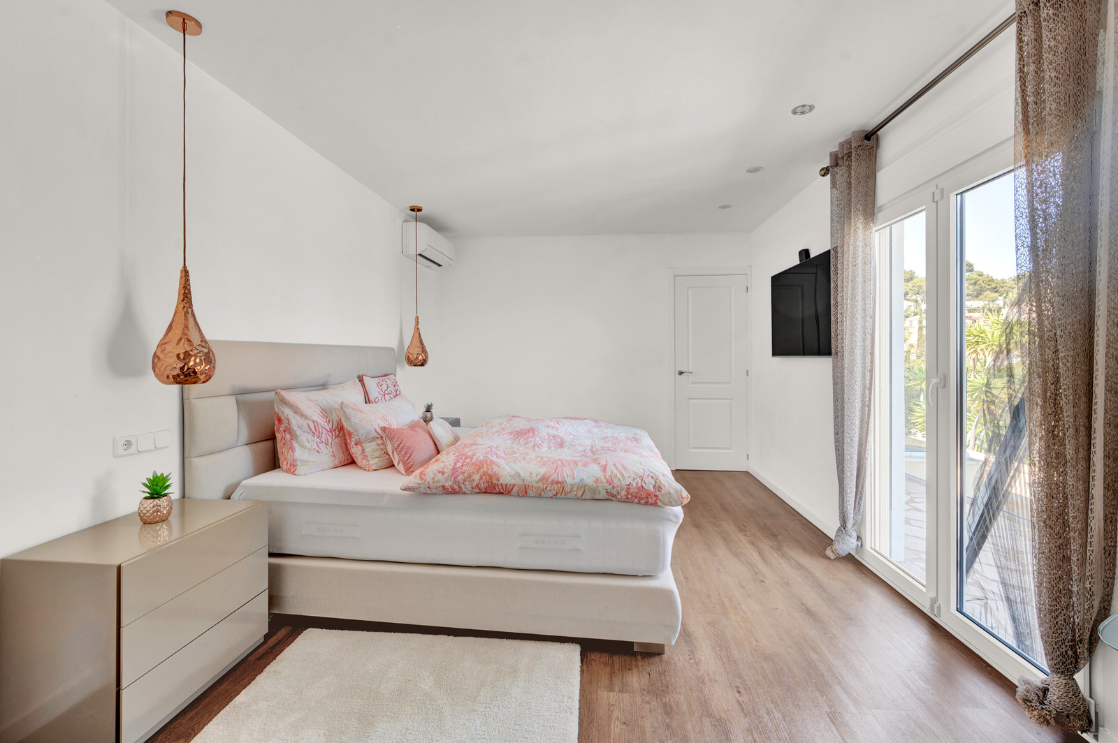 Seaview-villa in hillside location in Costa den Blanes above the luxury port Puerto Portals (18)