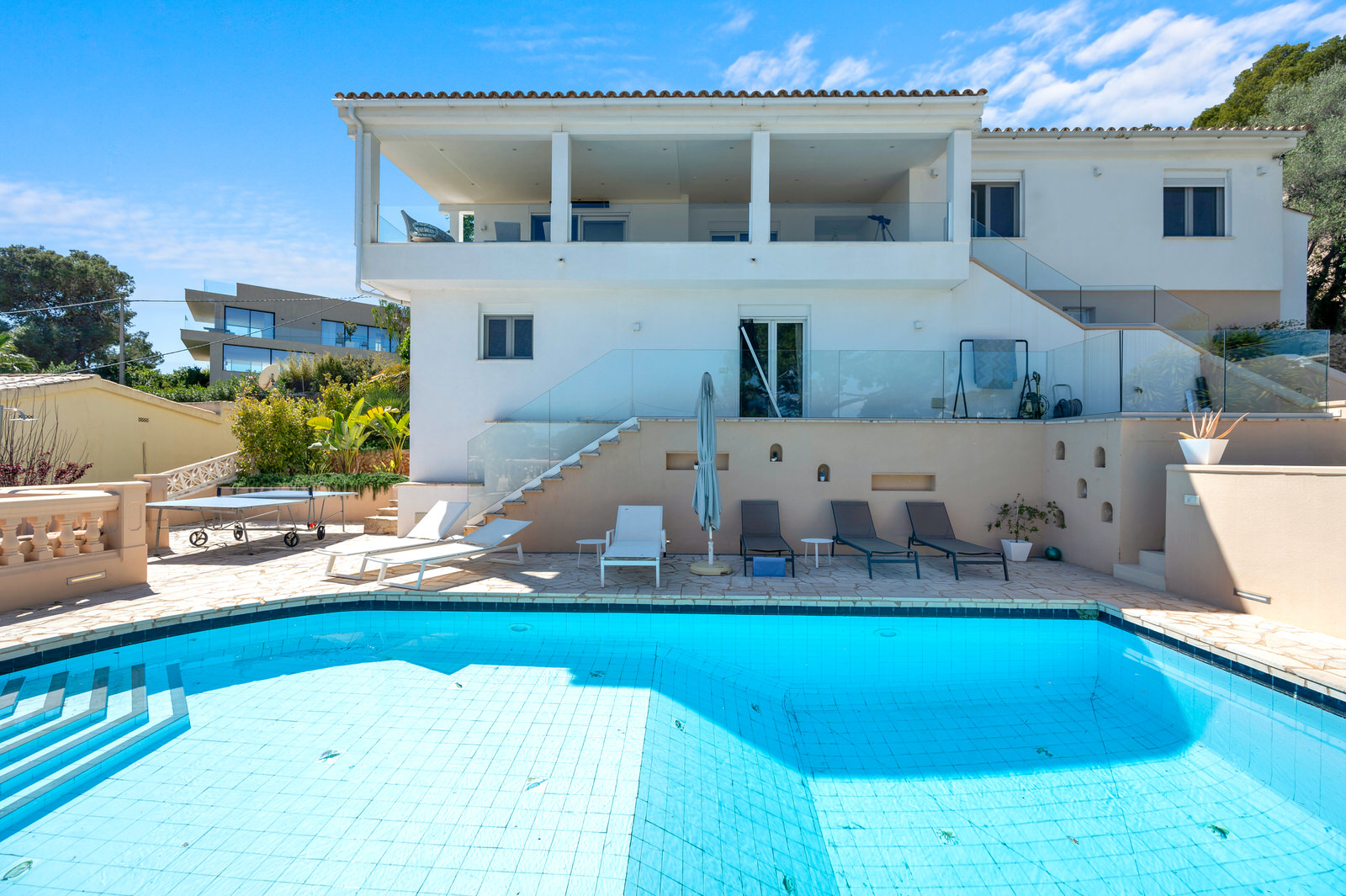 Seaview-villa in hillside location in Costa den Blanes above the luxury port Puerto Portals (3)