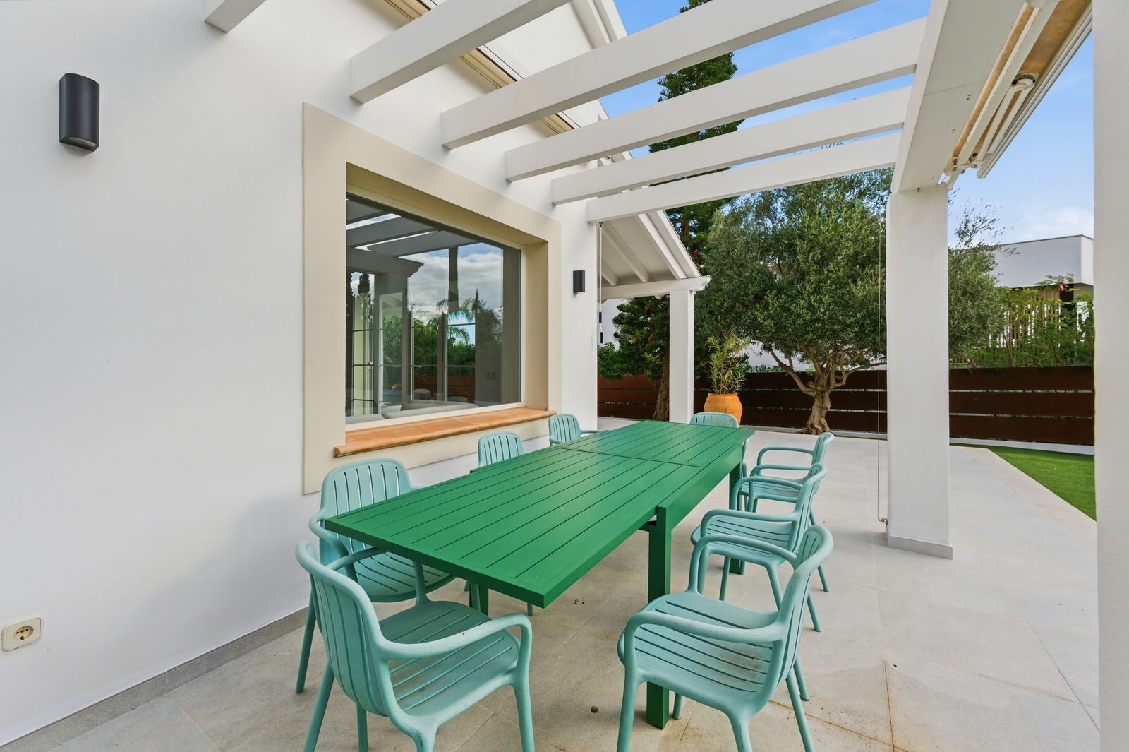 Modernized villa with Mediterranean charm, pool and garden in a quiet location of Santa Ponsa (12)