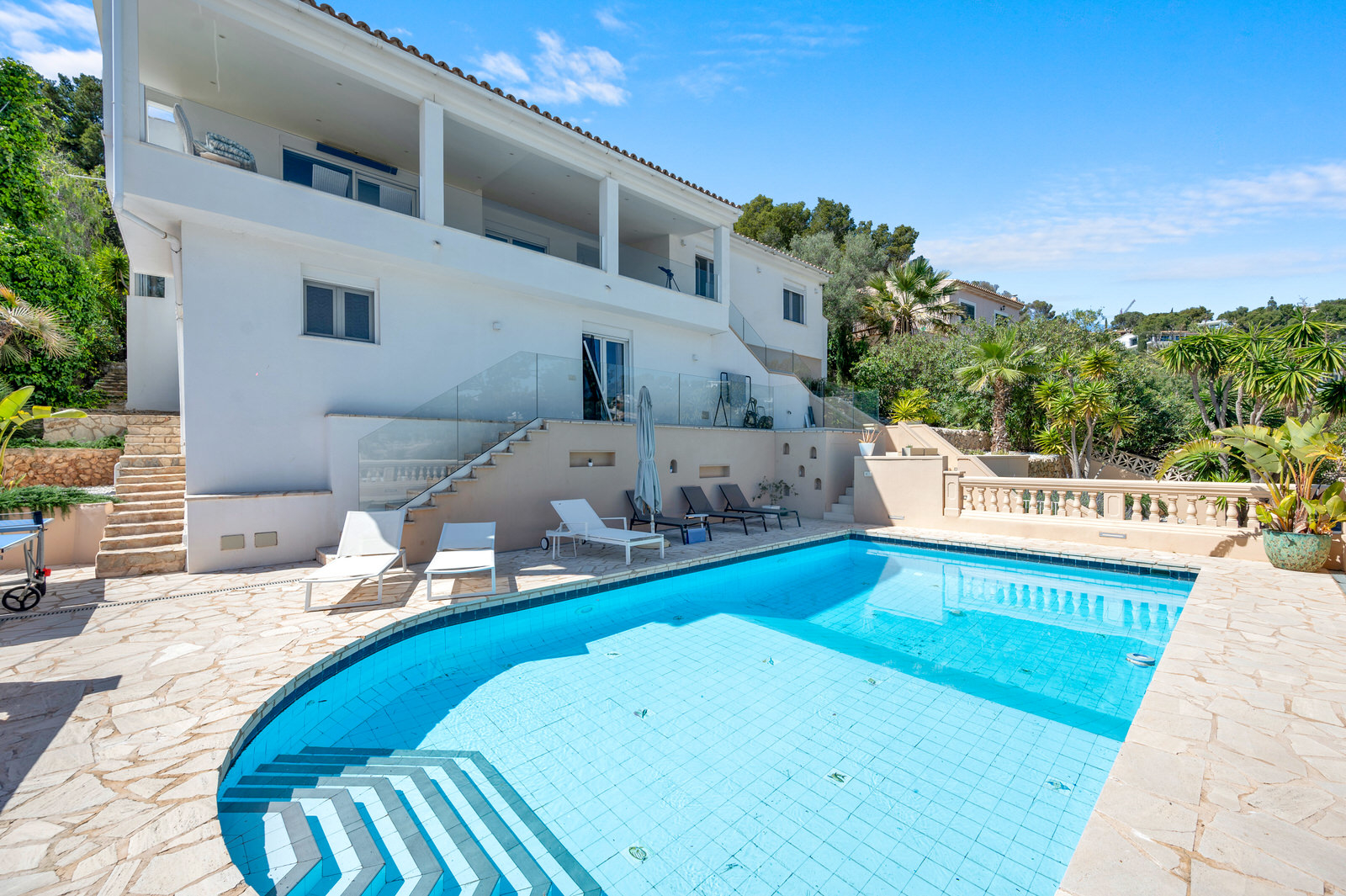 Seaview-villa in hillside location in Costa den Blanes above the luxury port Puerto Portals (2)