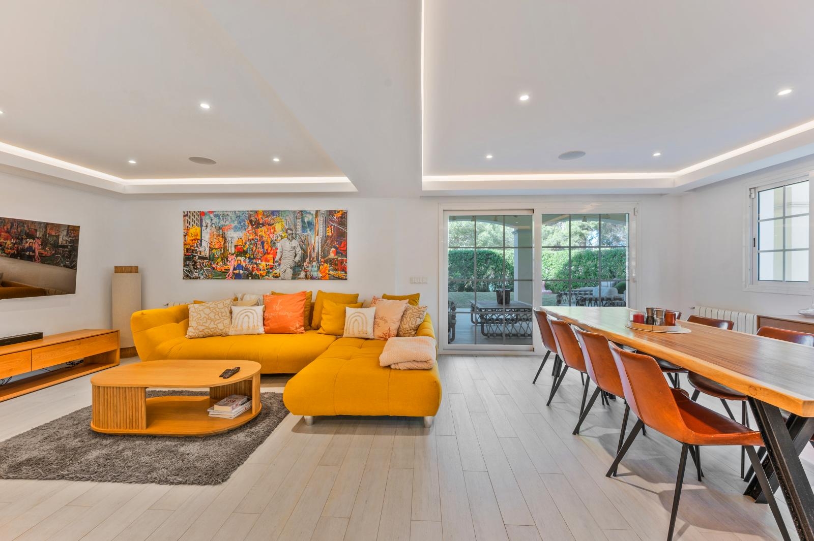 Modern garden apartment with spacious terrace in well-kept complex with pool in Nova Santa Ponsa (18)