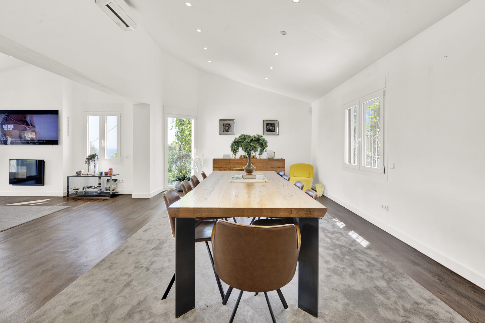 Seaview-villa in hillside location in Costa den Blanes above the luxury port Puerto Portals (8)