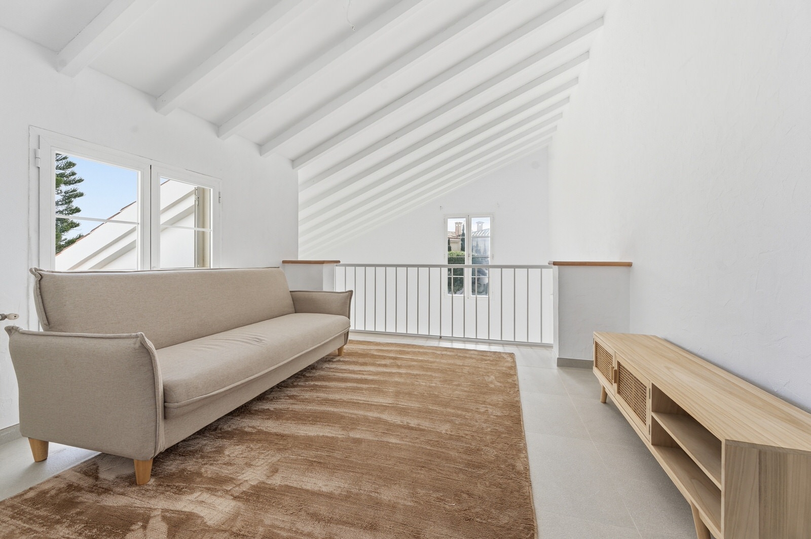 Modernized villa with Mediterranean charm, pool and garden in a quiet location of Santa Ponsa (1)