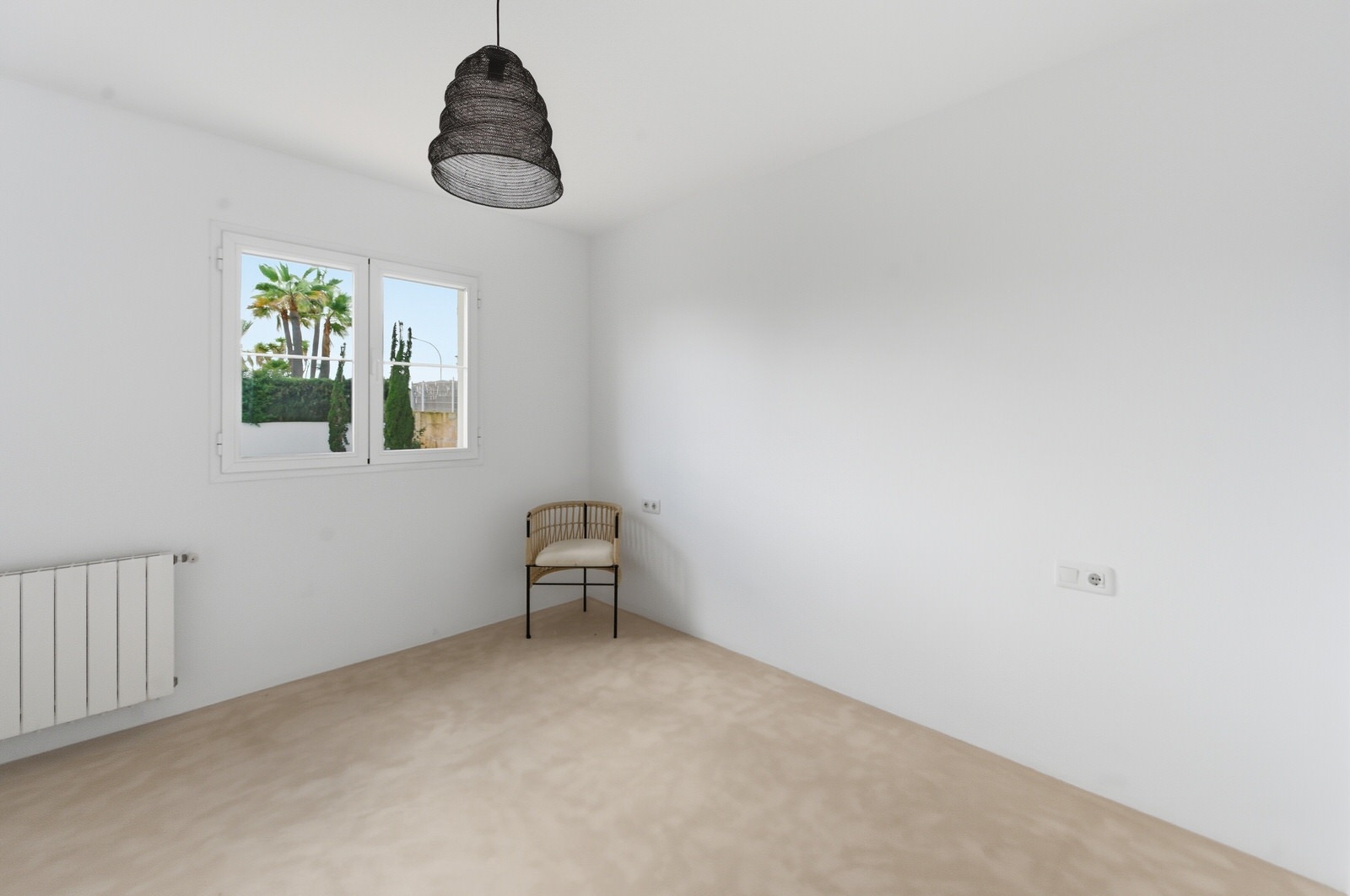 Modernized villa with Mediterranean charm, pool and garden in a quiet location of Santa Ponsa (20)