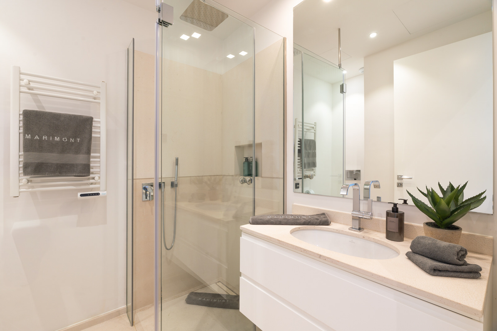 Ultra luxury villa with stunning sea views and infinity pool in Puerto Andratx (25)