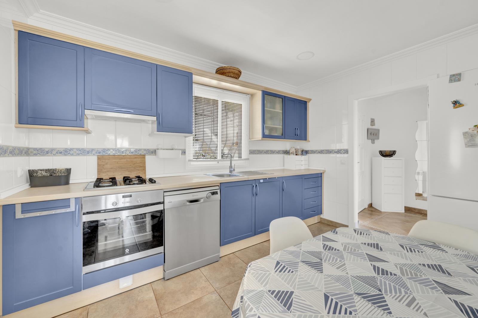 Spacious villa with beautiful panoramic views up to the sea and with pool in Costa de la Calma (22)