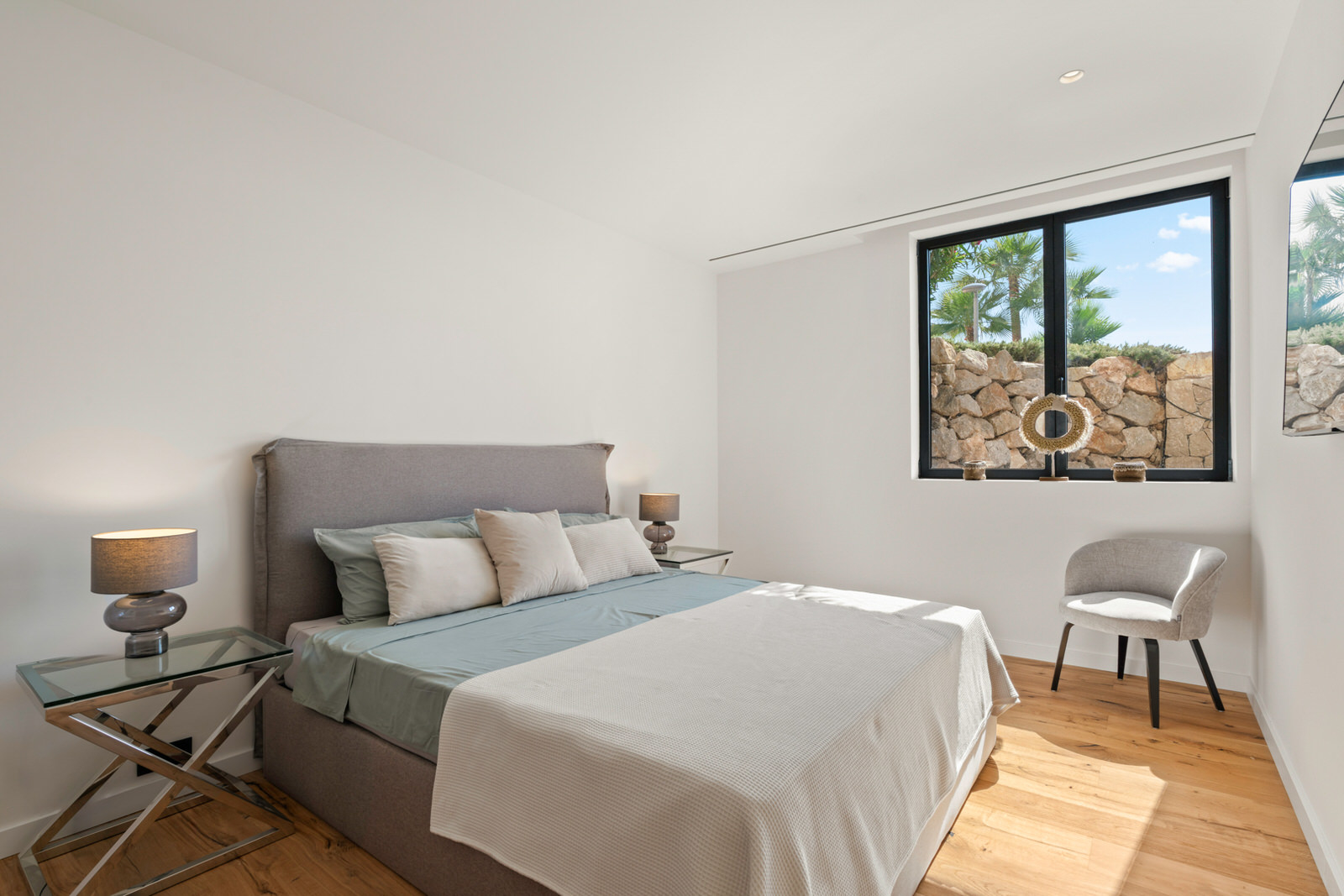 Ultra luxury villa with stunning sea views and infinity pool in Puerto Andratx (14)