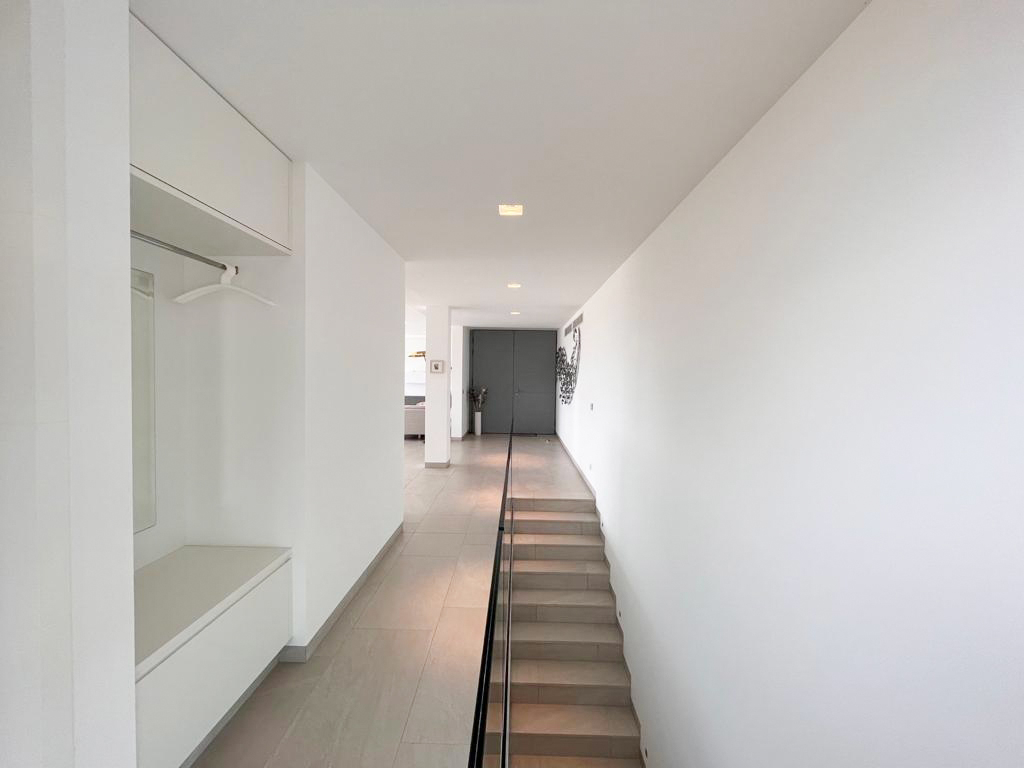 Refurbished luxury villa with sea views and 2 pools in a quiet location in Nova Santa Ponsa