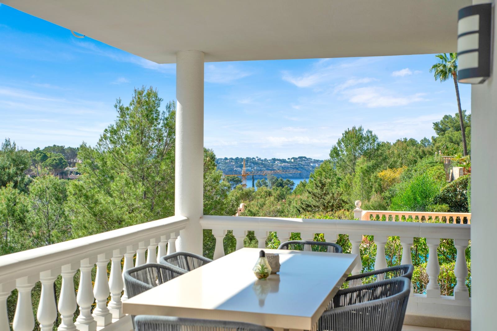 Renovated villa with pool and partial sea views in Costa de la Calma  (1)