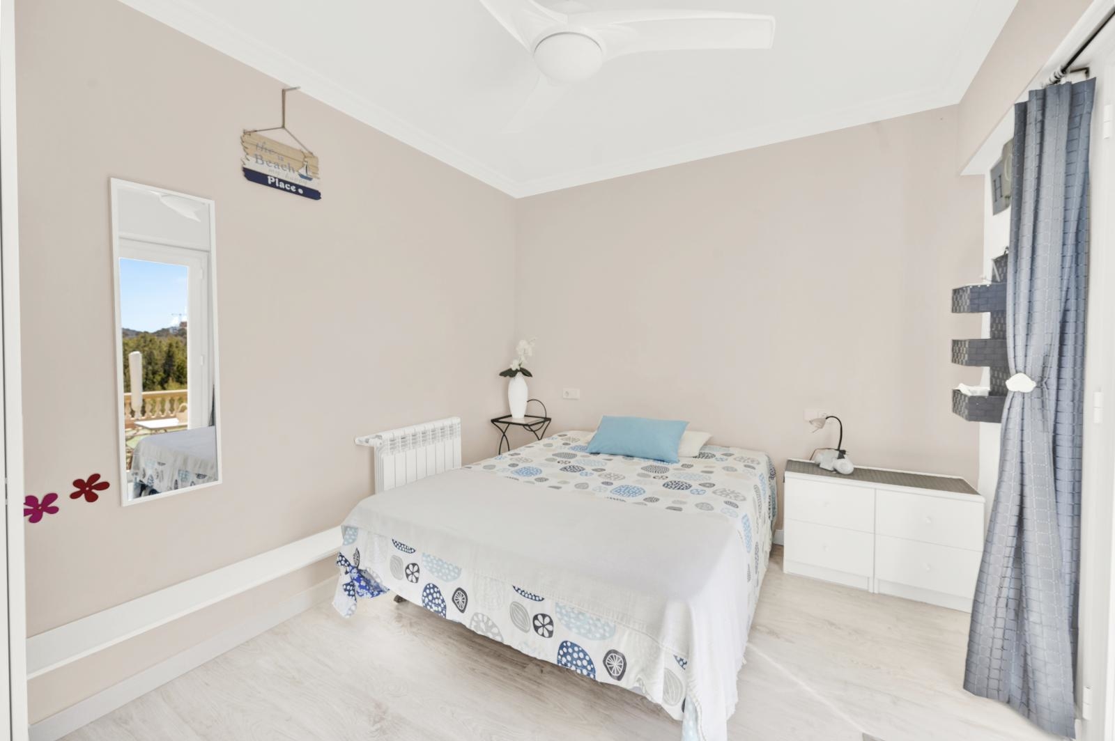 Spacious villa with beautiful panoramic views up to the sea and with pool in Costa de la Calma (29)