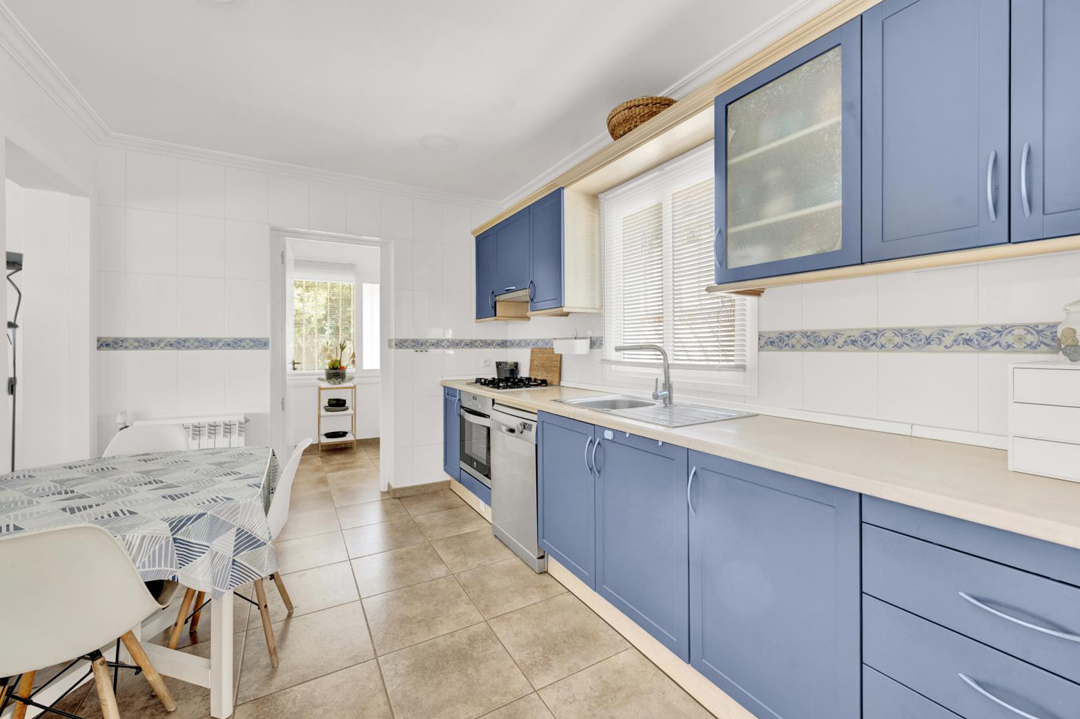 Spacious villa with beautiful panoramic views up to the sea and with pool in Costa de la Calma (21)