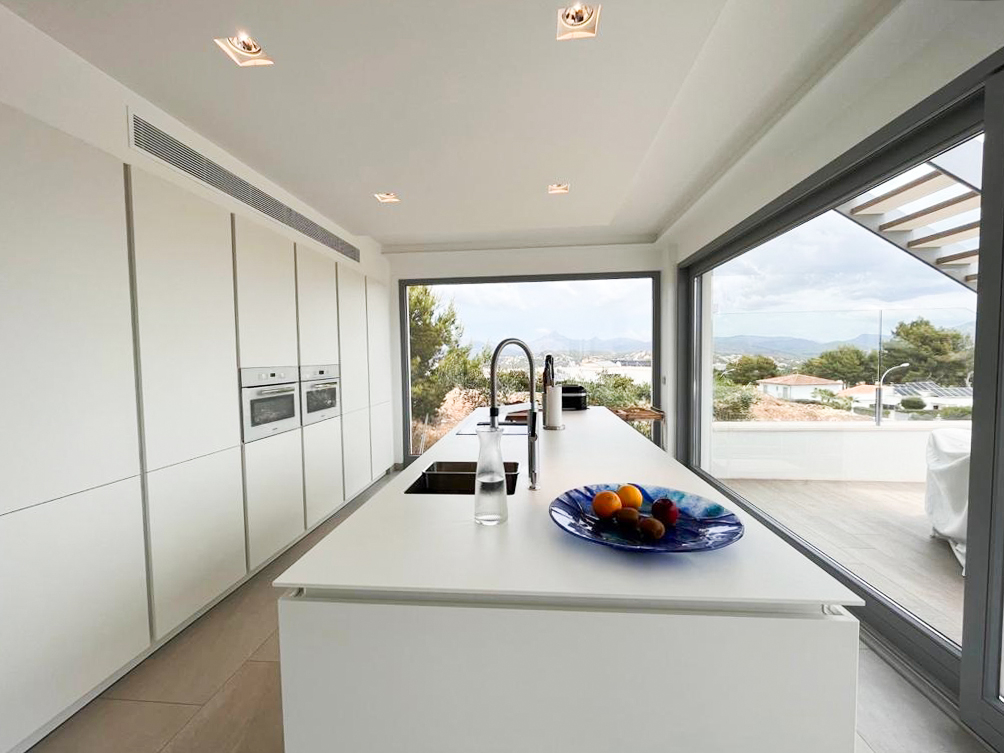 Refurbished luxury villa with sea views and 2 pools in a quiet location in Nova Santa Ponsa