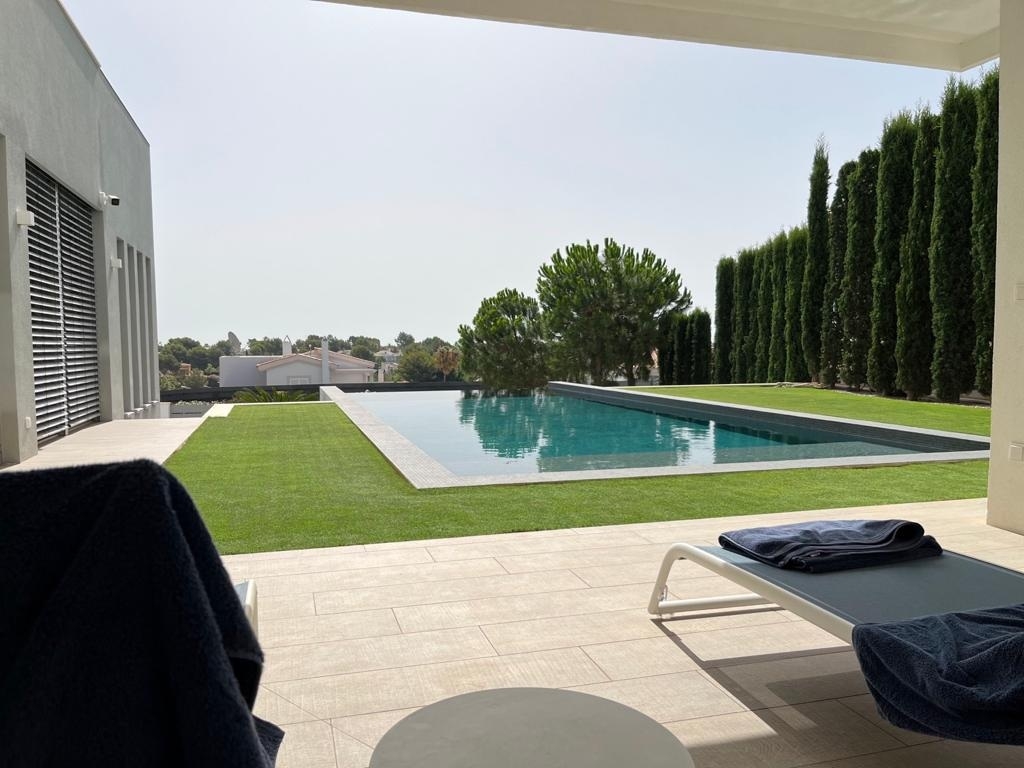 Refurbished luxury villa with sea views and 2 pools in a quiet location in Nova Santa Ponsa