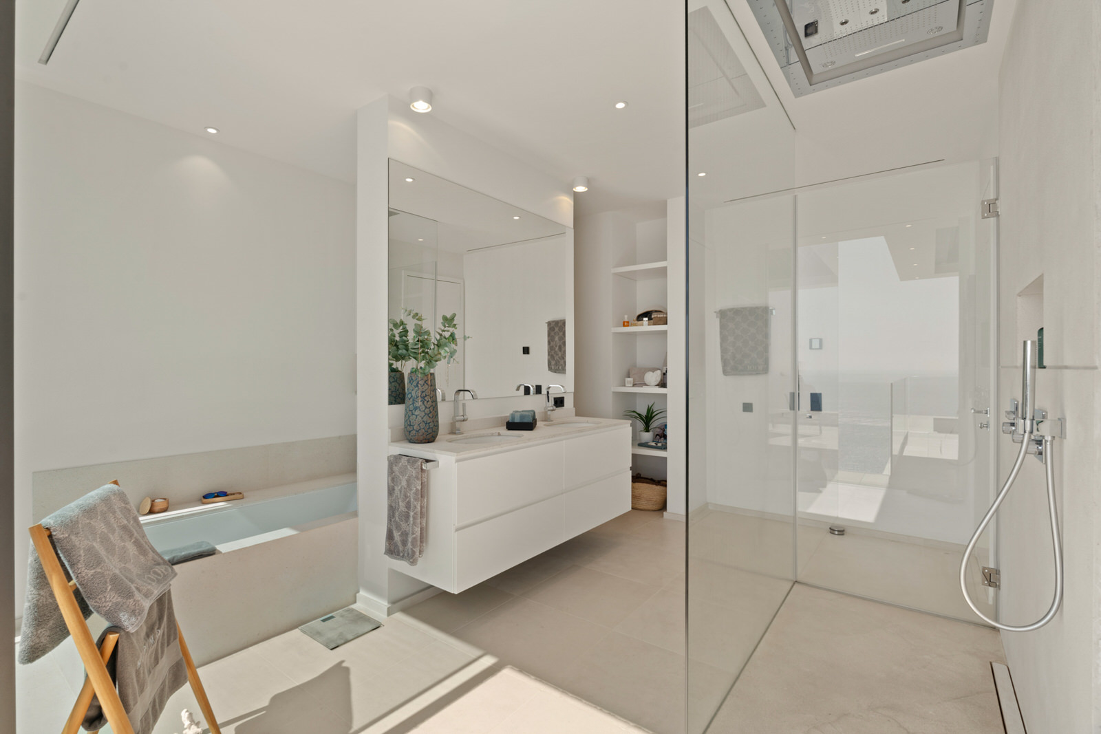 Ultra luxury villa with stunning sea views and infinity pool in Puerto Andratx (9)