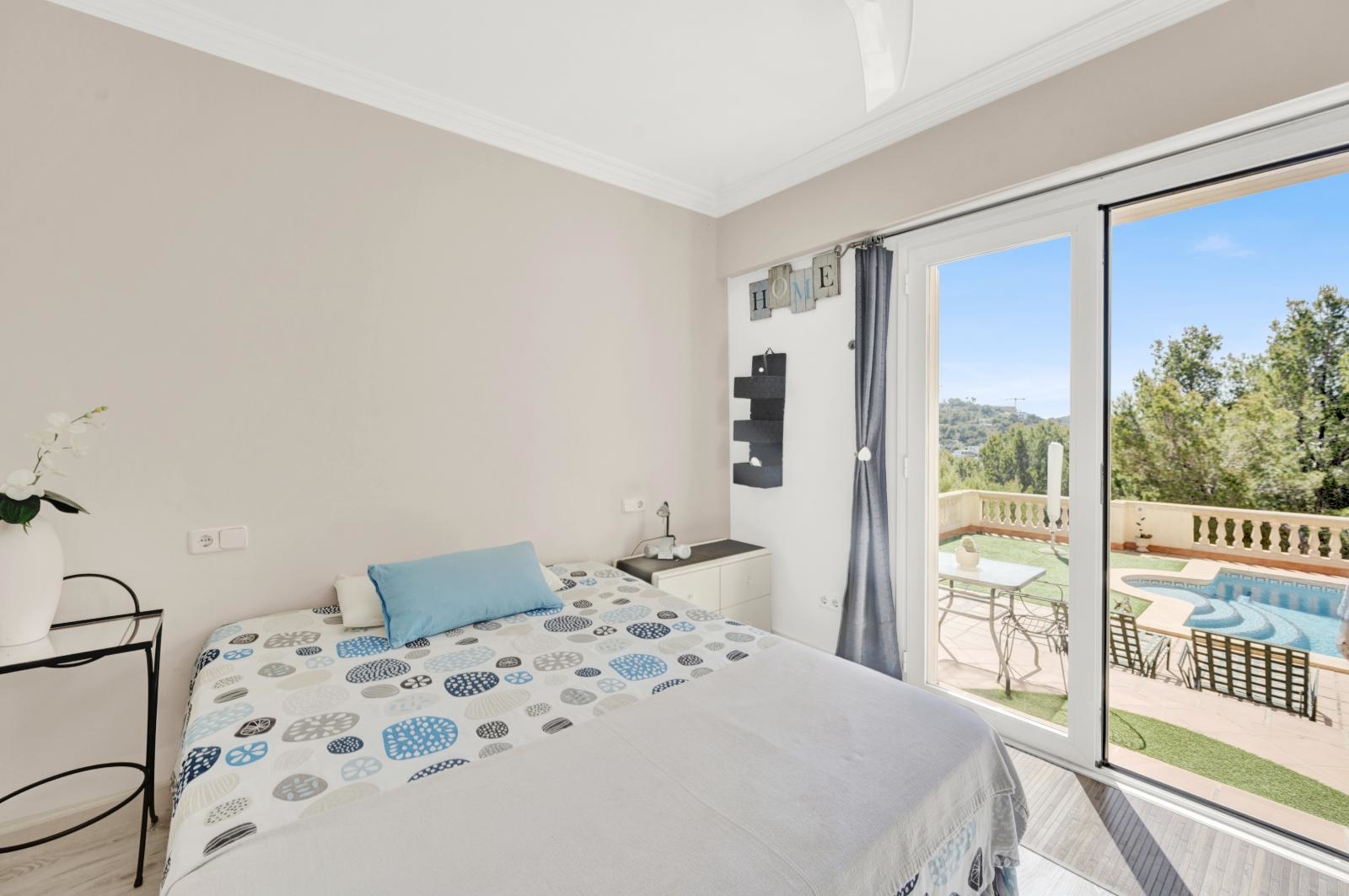 Spacious villa with beautiful panoramic views up to the sea and with pool in Costa de la Calma (30)