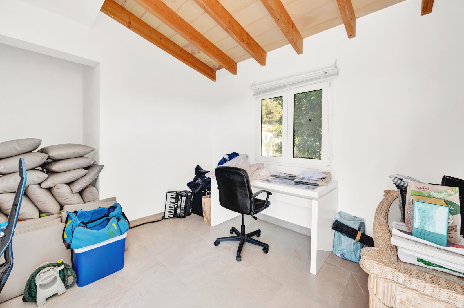 Renovated villa with pool and partial sea views in Costa de la Calma  (14)