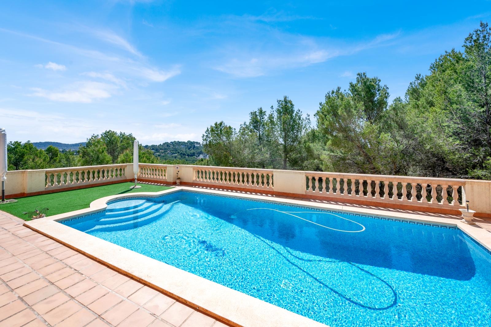 Spacious villa with beautiful panoramic views up to the sea and with pool in Costa de la Calma (28)