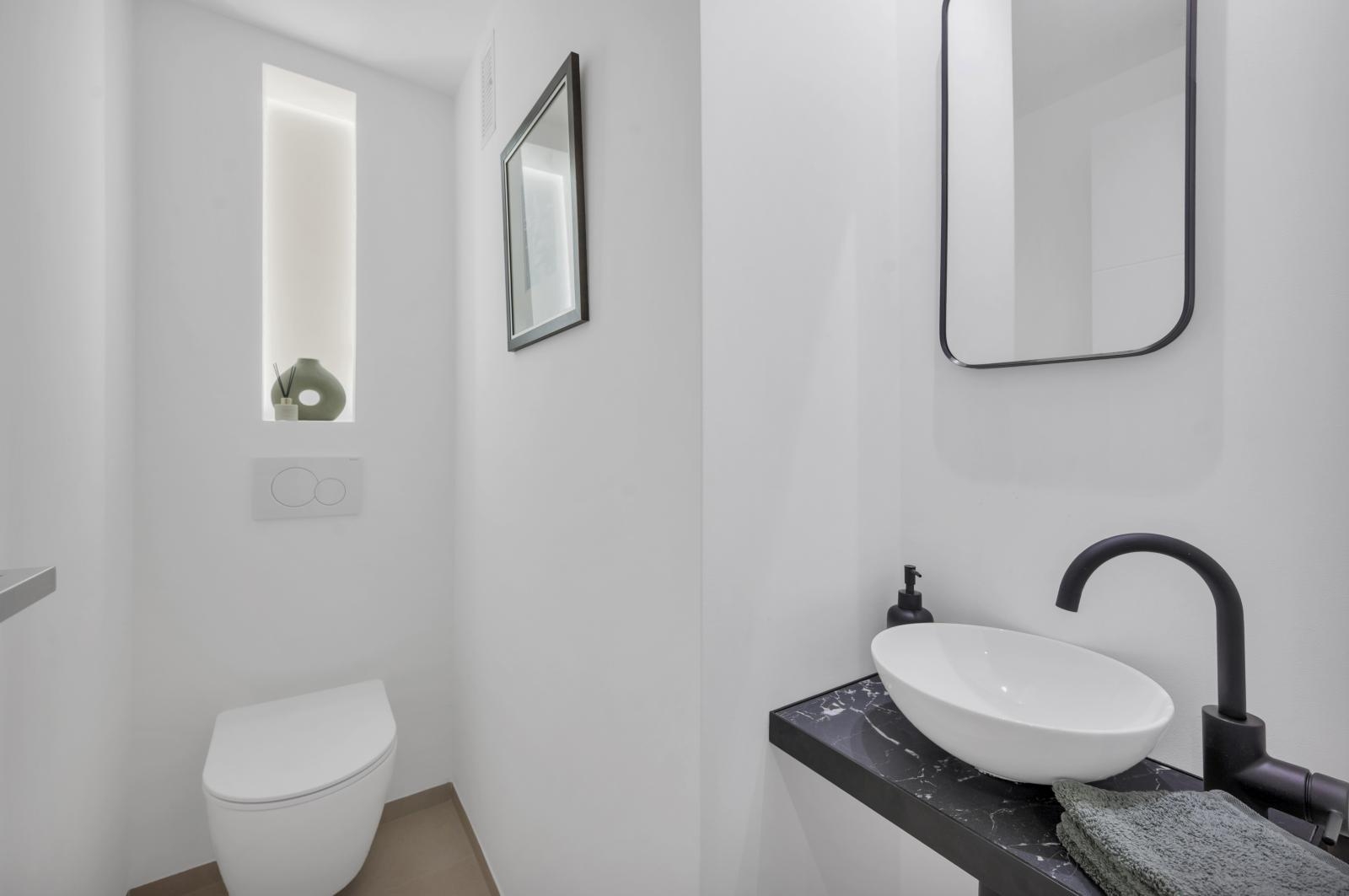 1st sea line completely renovated apartment with fantastic panoramic sea views in Costa de la Calma (2)