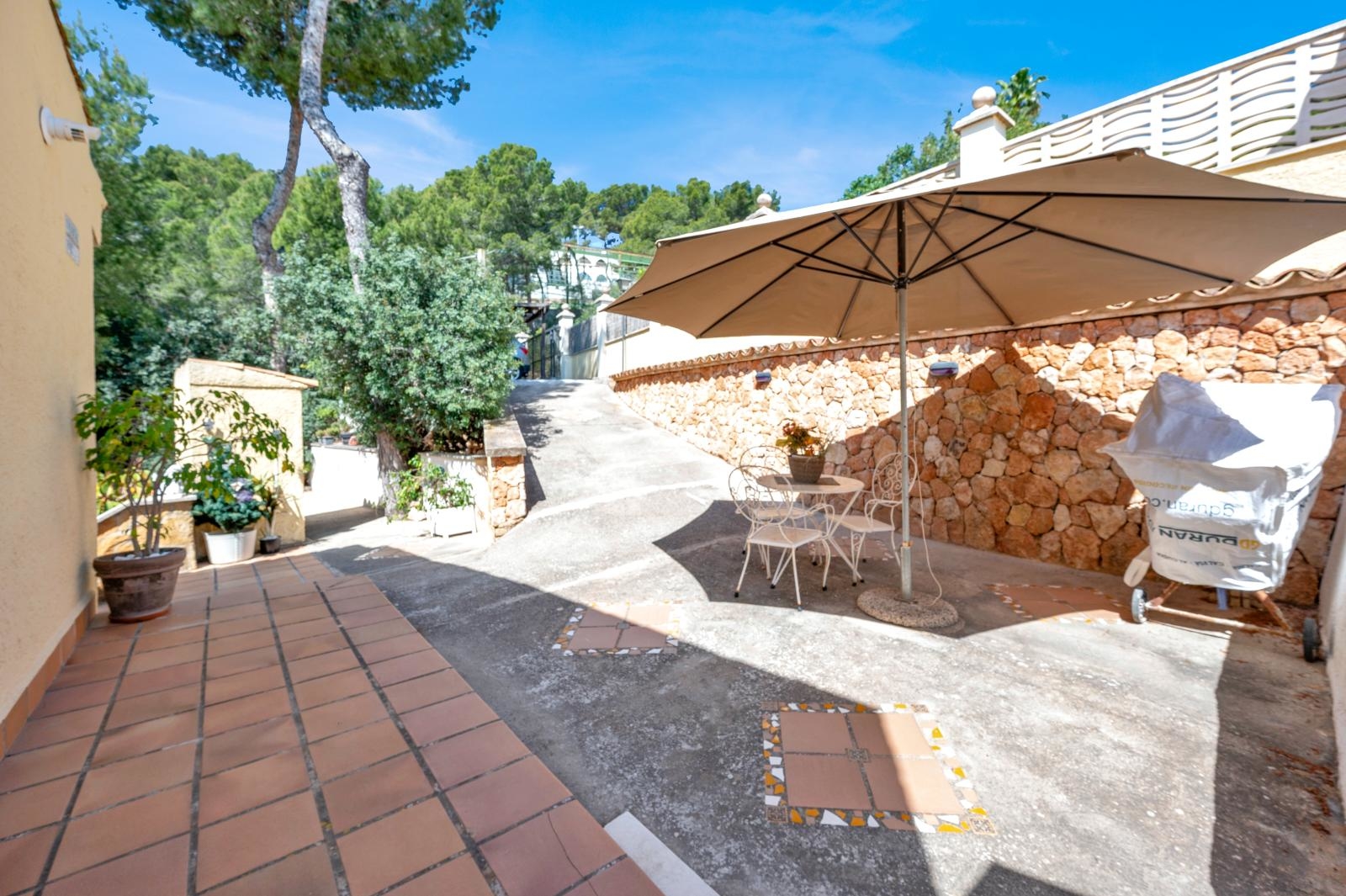 Spacious villa with beautiful panoramic views up to the sea and with pool in Costa de la Calma (7)