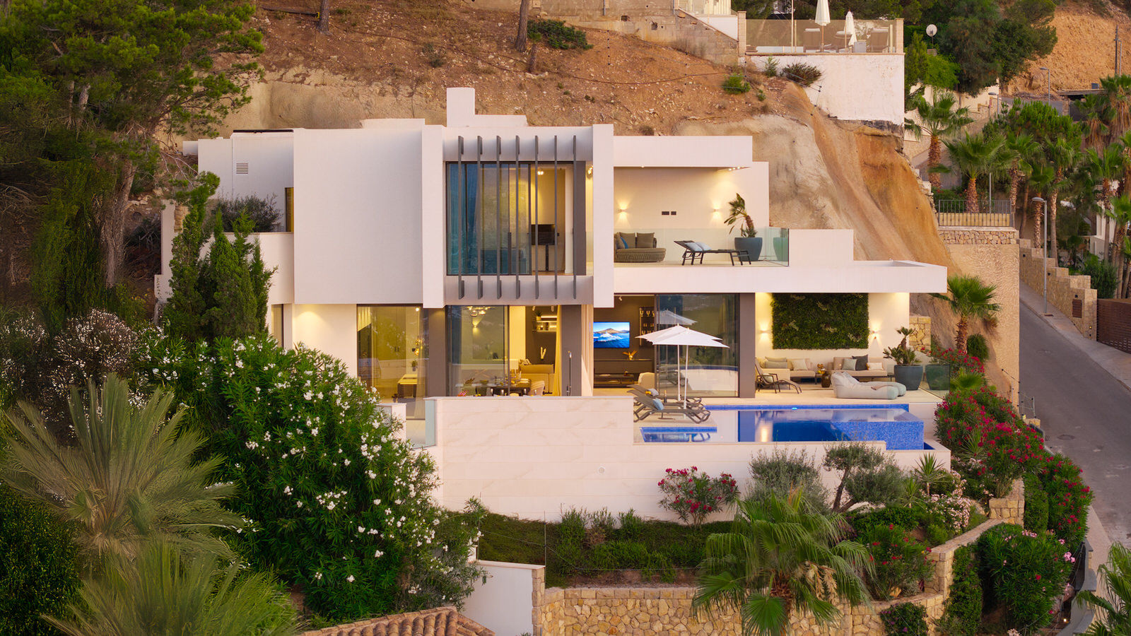 Ultra luxury villa with stunning sea views and infinity pool in Puerto Andratx (41)