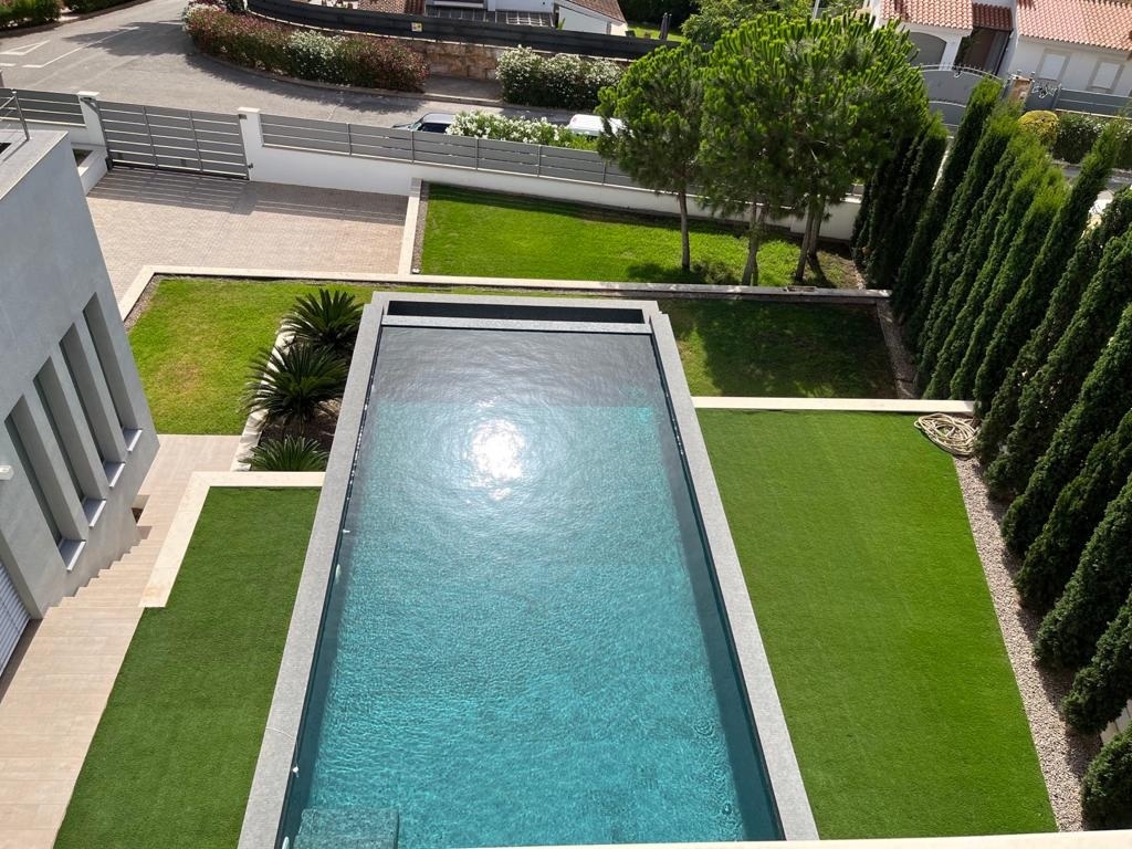 Refurbished luxury villa with sea views and 2 pools in a quiet location in Nova Santa Ponsa