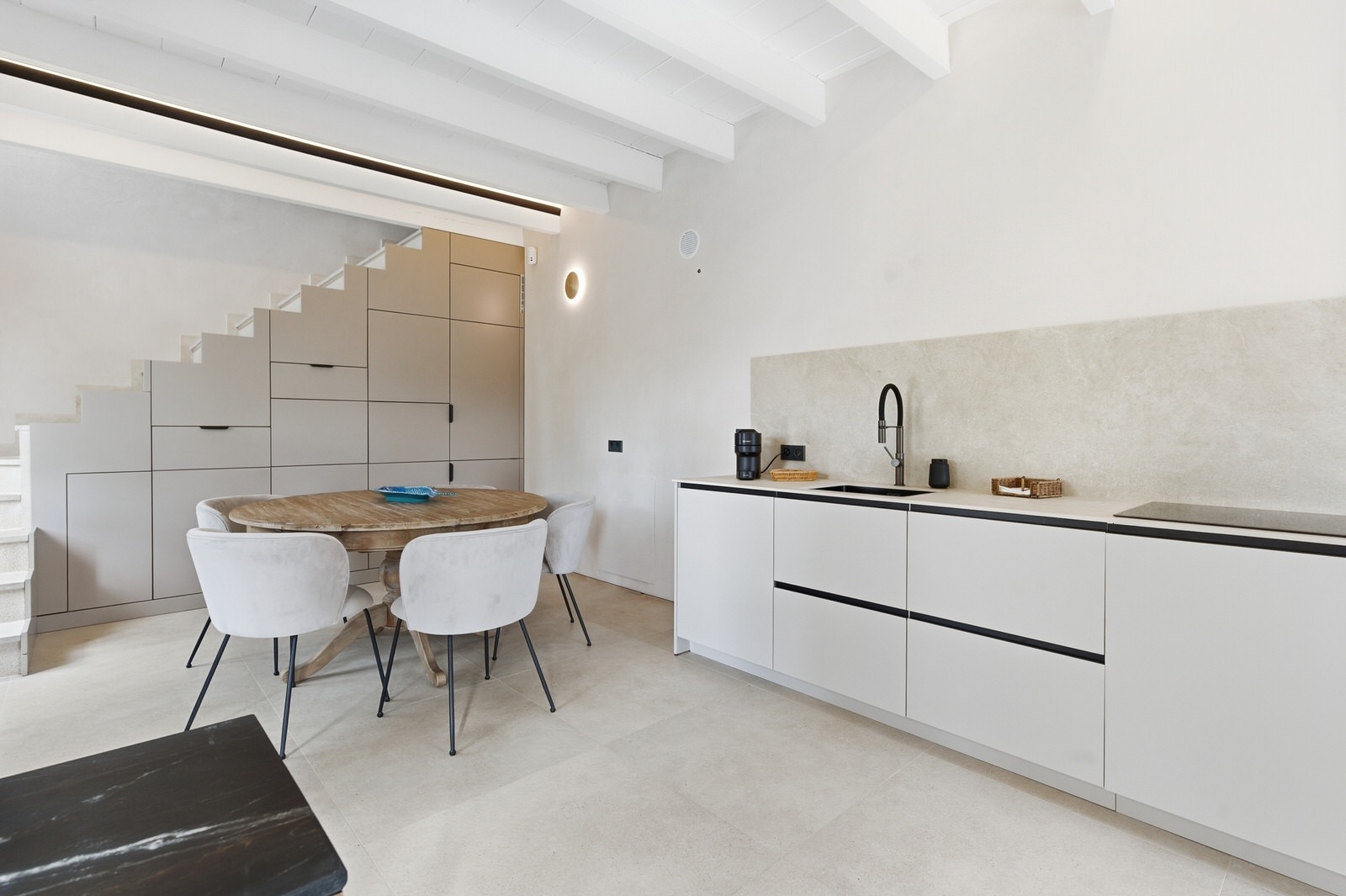 Well-maintained Mediterranean villa with guest house, apartment and pool in Paguera (33)