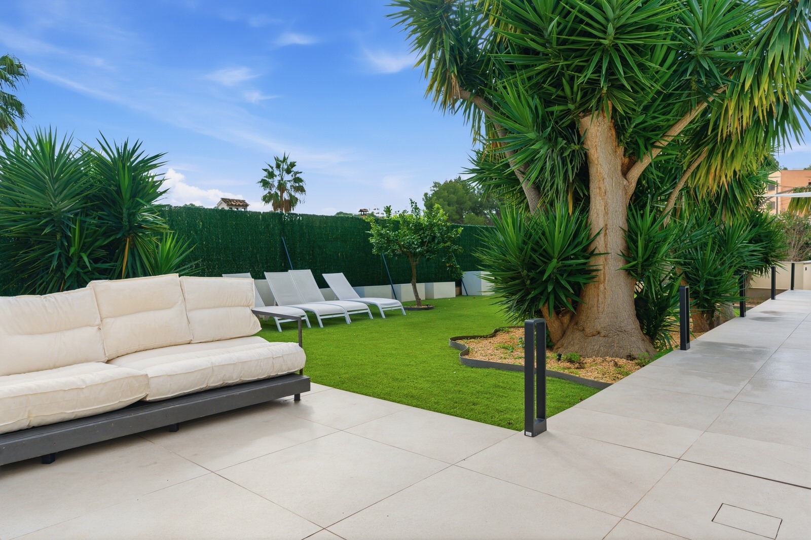 Well-maintained Mediterranean villa with guest house, apartment and pool in Paguera (30)