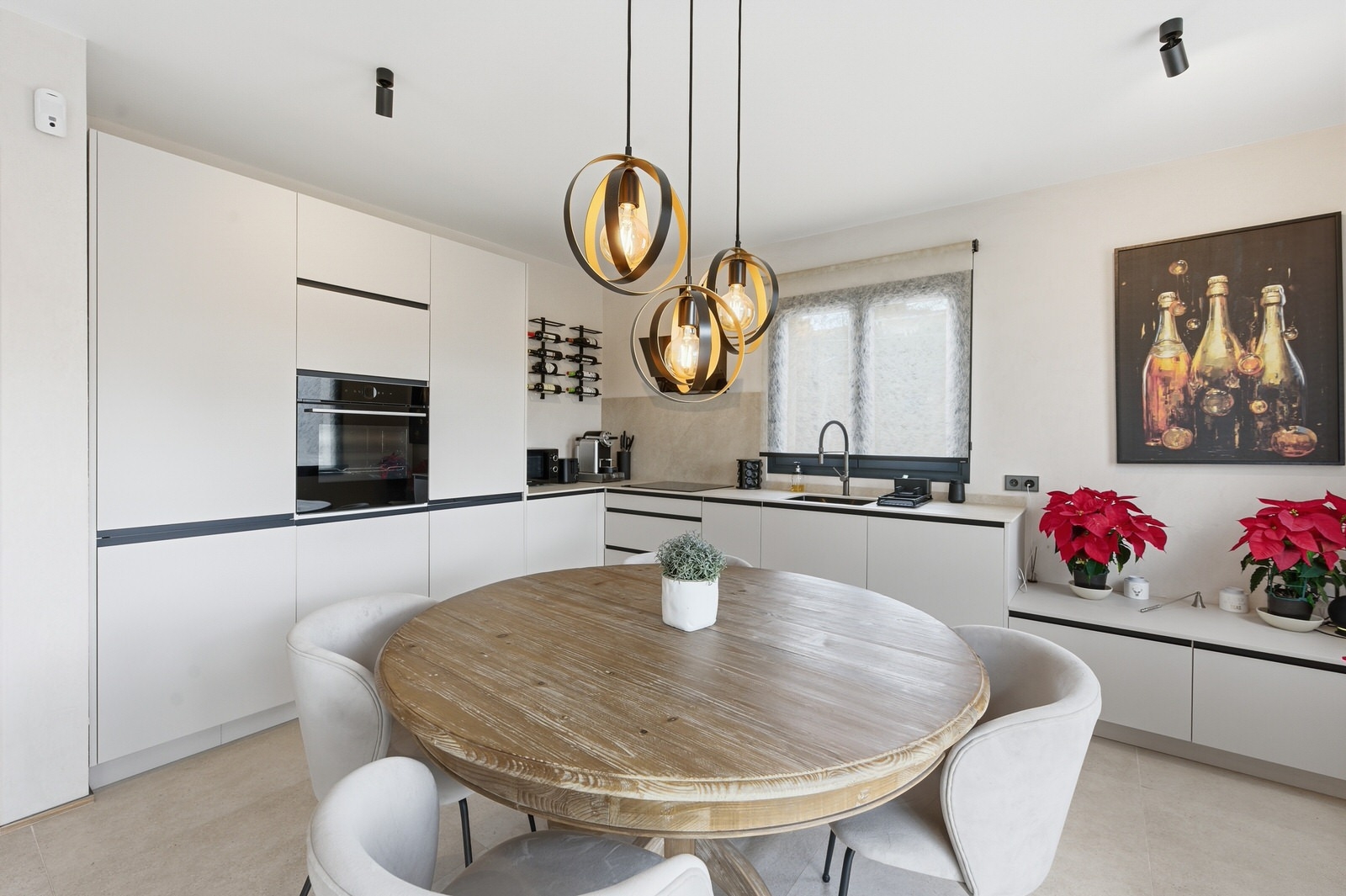 Well-maintained Mediterranean villa with guest house, apartment and pool in Paguera (17)