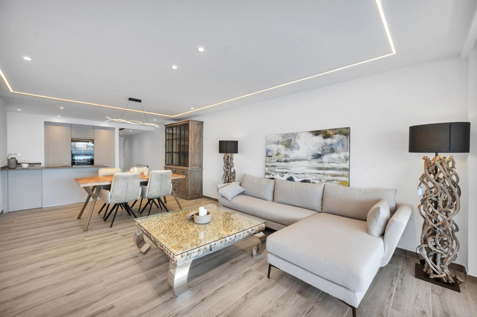 1st sea line Completely renovated apartment with fantastic panoramic sea views in Costa de la Calma (9)