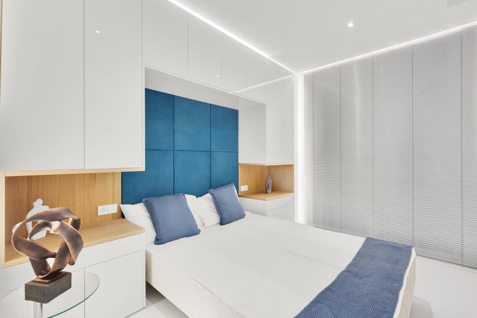 Luxurious apartment with large terrace and stunning views over Palma's harbor and the cathedral (15)