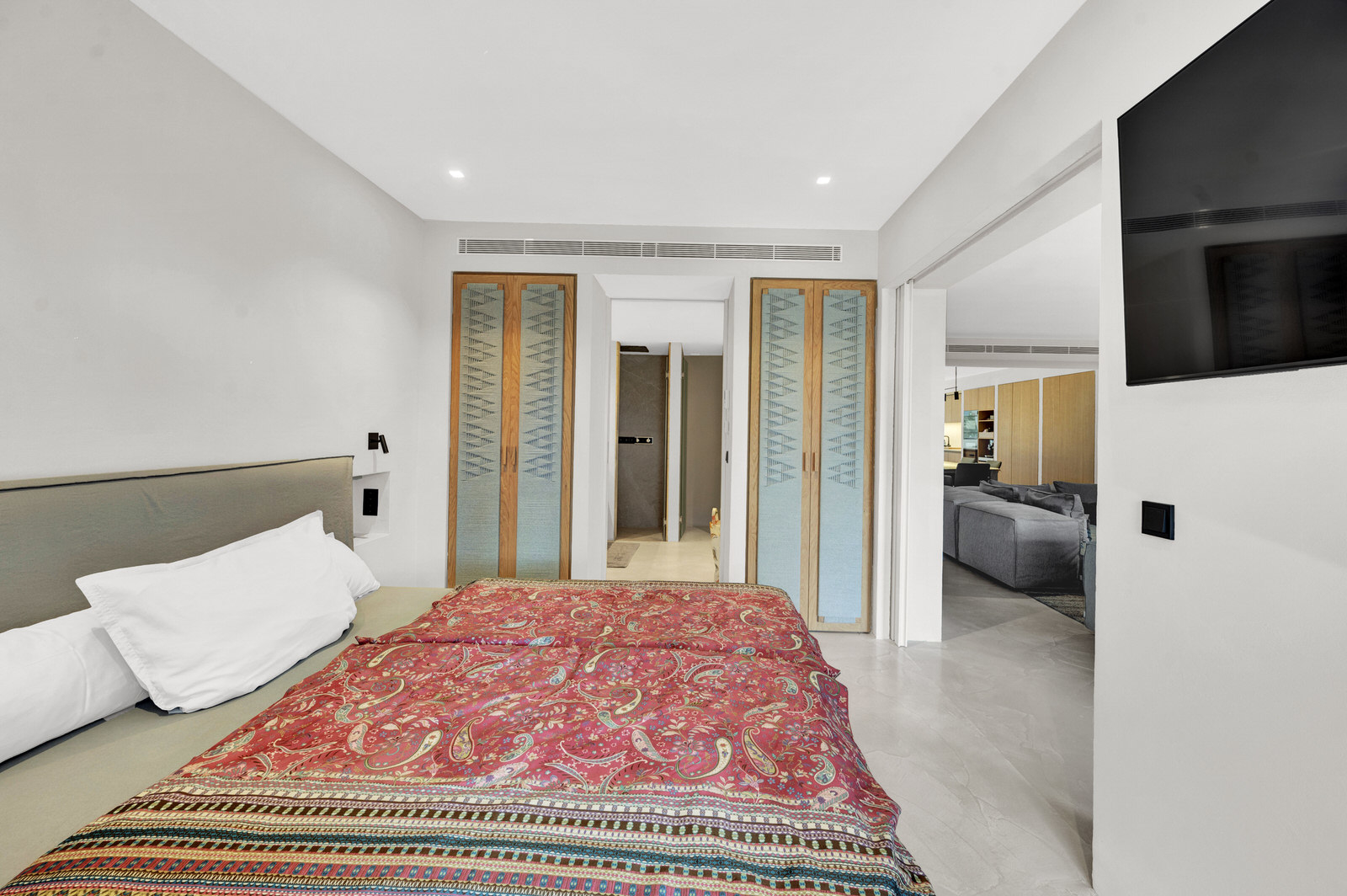 Exclusive renovated flat with 2 terraces & jacuzzi in complex with beach access in Costa de la Calma (18)