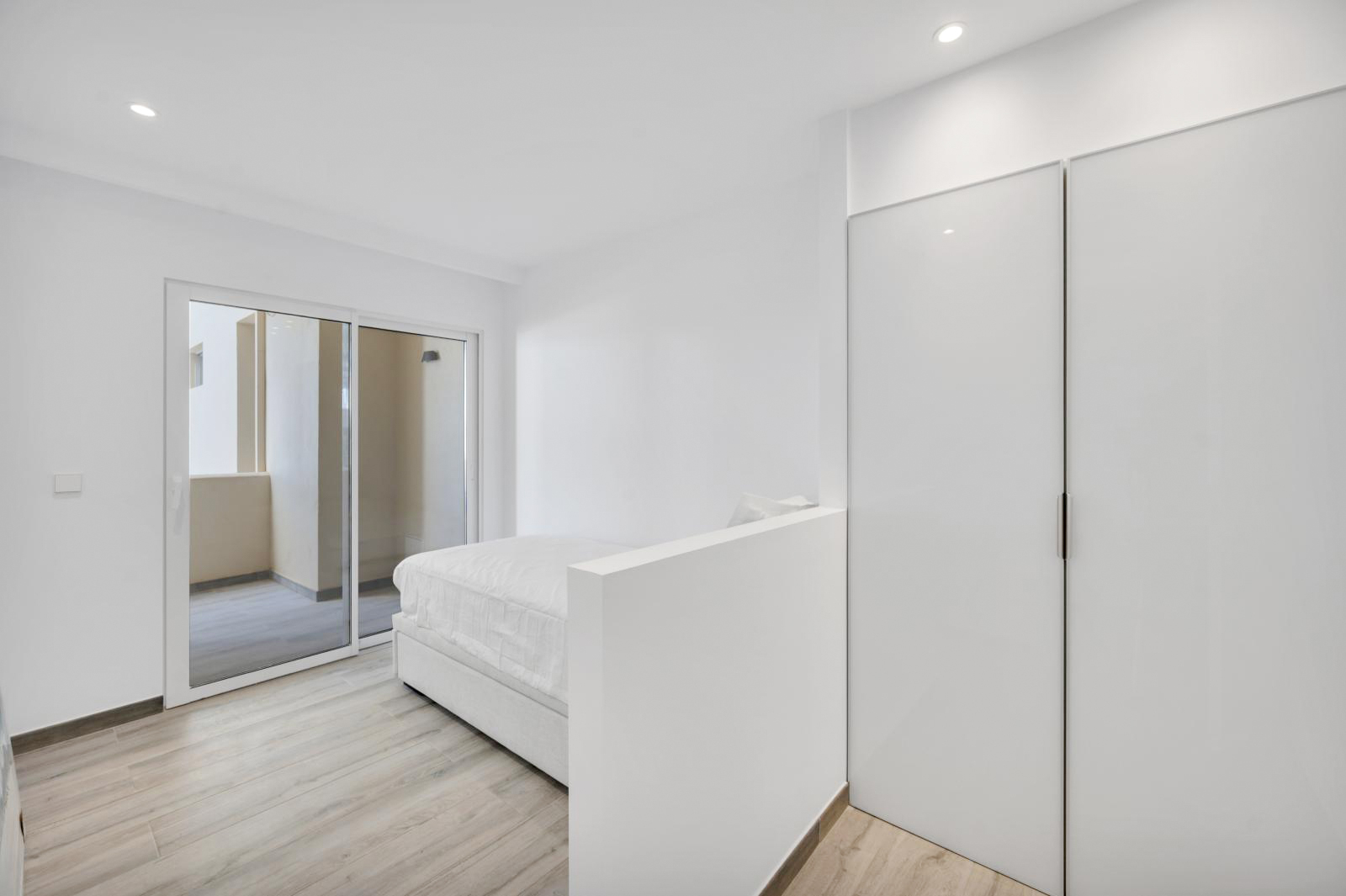 1st sea line Completely renovated apartment with fantastic panoramic sea views in Costa de la Calma (10)