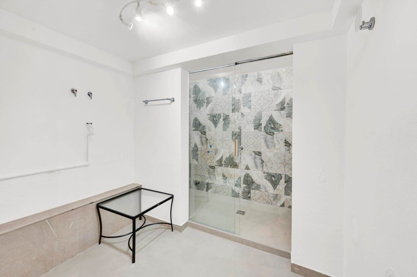 Renovated villa with pool and partial sea views in Costa de la Calma (32)